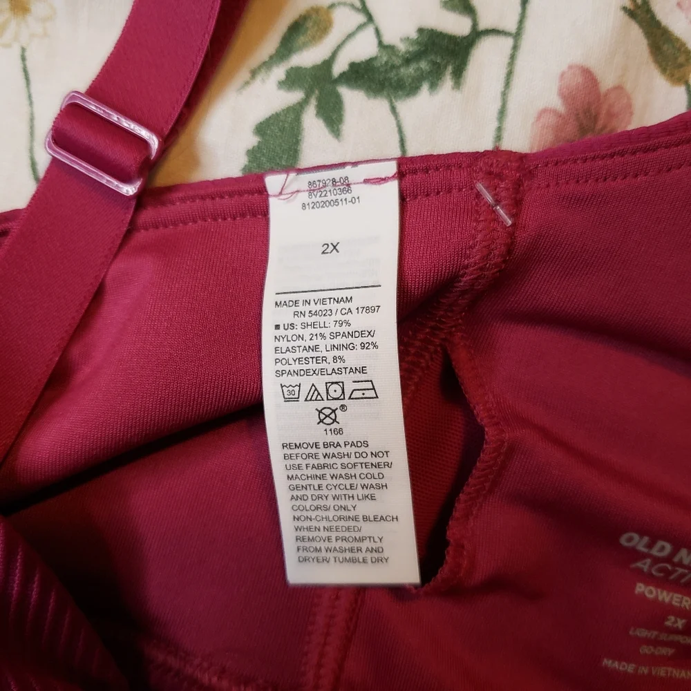 Old Navy Women's Bra in Deep Pink - Picture 7 of 11